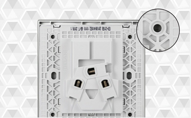 母線對墻壁開關(guān)插座重要性